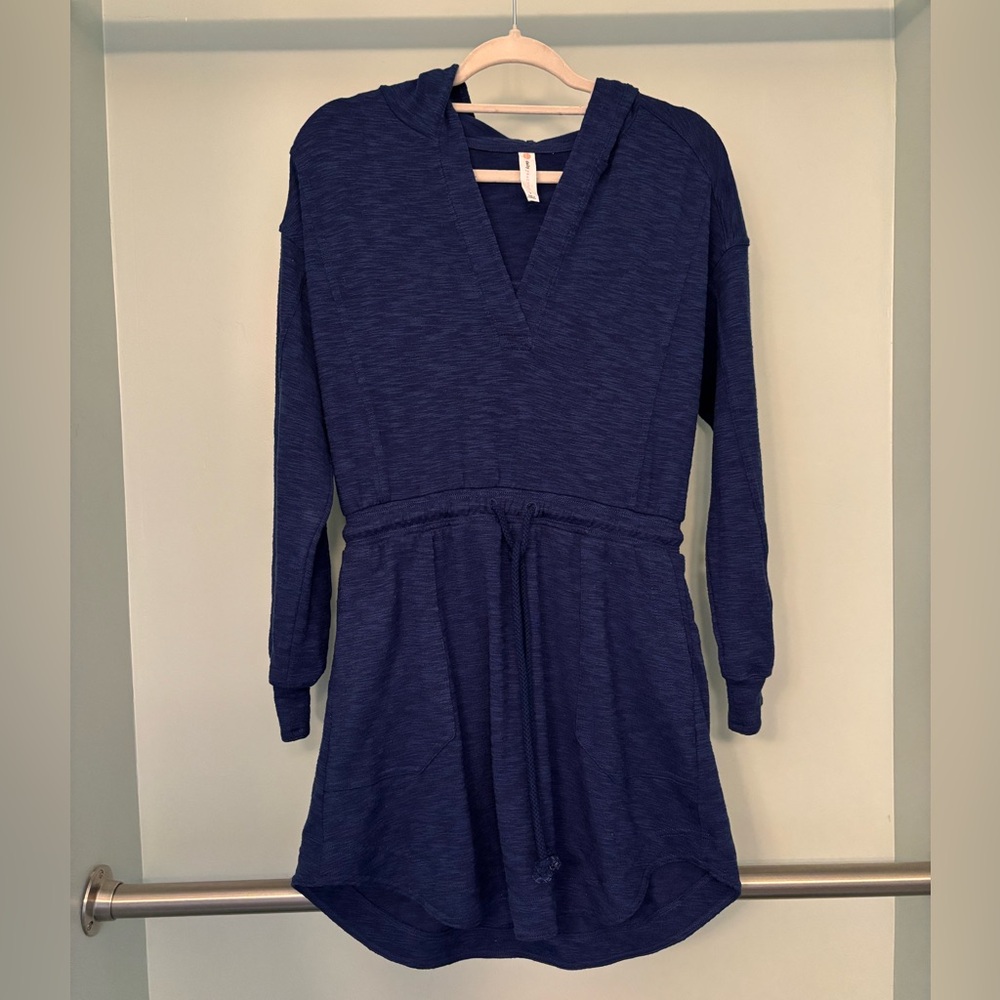 NWOT Anthropologie Daily Practice Hooded Dress
